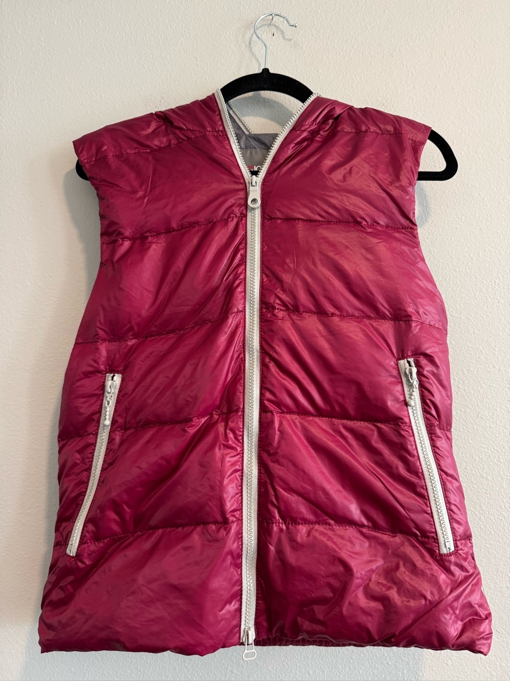Duvetica Women's Quilted Goose Down Puffer Vest with Contrast Zippers EU 40